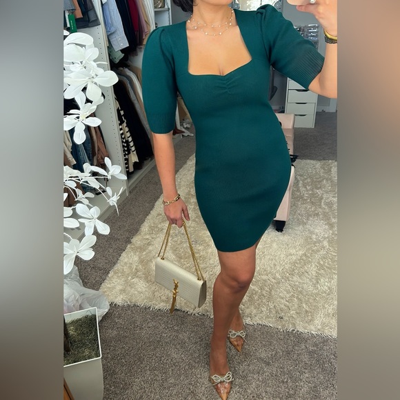 Emerald green knit sweater mini dress - sweetheart neck puff sleeve - Picture 4 of 8